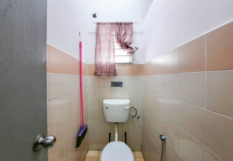 Residensi Bistaria, Ukay Bistari