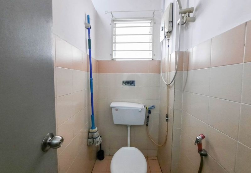 Residensi Bistaria, Ukay Bistari