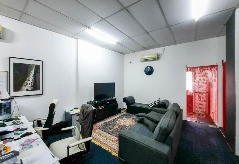 Residensi Bistaria, Ukay Bistari