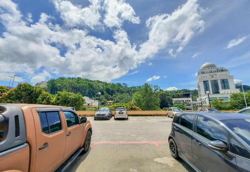 Residensi Bistaria, Ukay Bistari