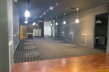 Perdana View Boutique