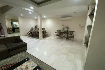 Jalan Memanda Kecil 1 