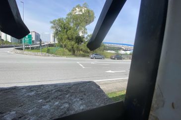 Jalan Memanda Kecil 1 