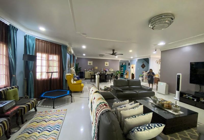 Jalan Kolam Air Lama 