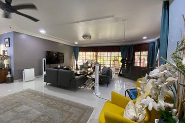 Jalan Kolam Air Lama 