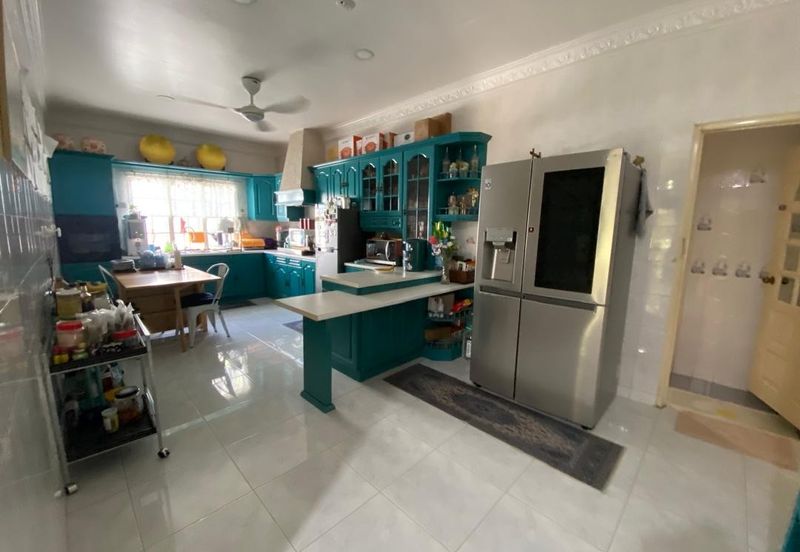 Jalan Kolam Air Lama 