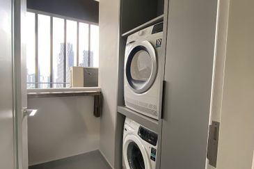 Residensi Solaris Parq