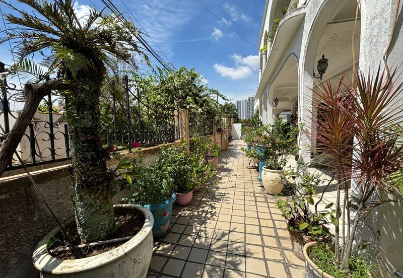 2 sty bungalow Taman Desa