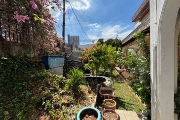 2 sty bungalow Taman Desa