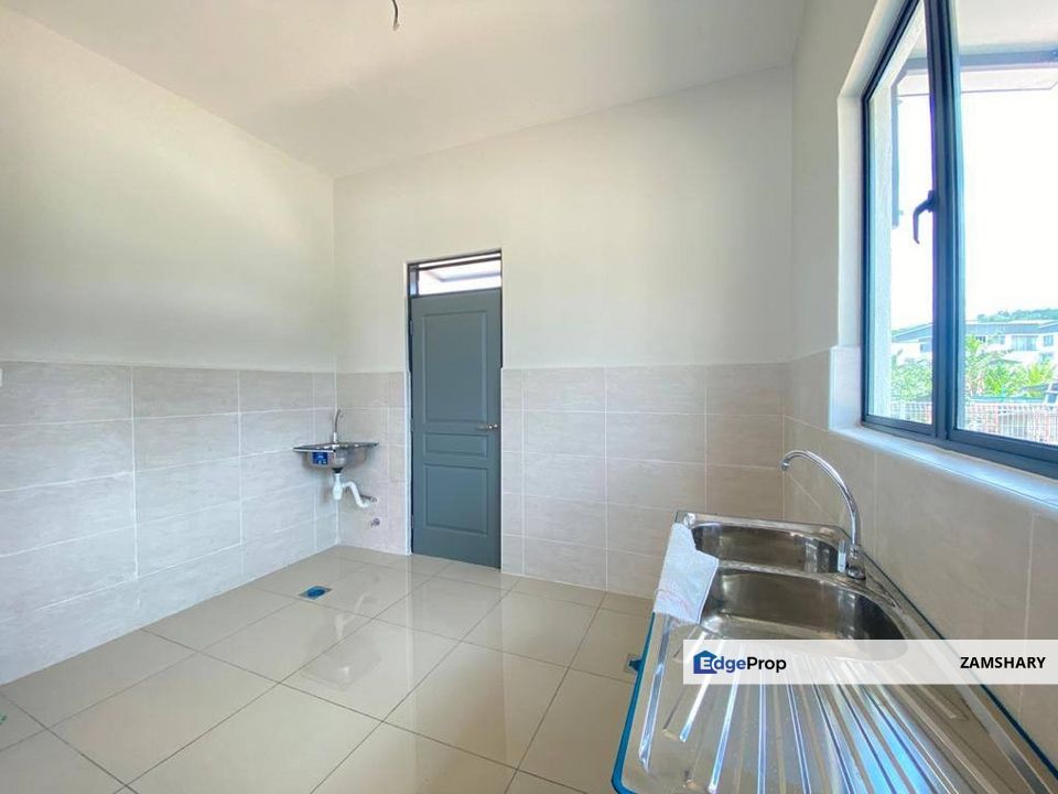 3 Storey Semi-D, Teras Jernang, Sg Merab, Selangor, Bangi