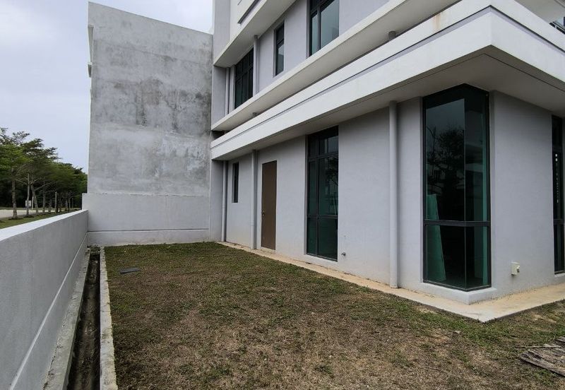 Opus Lake Vicinity @ Perdana Lakeview East