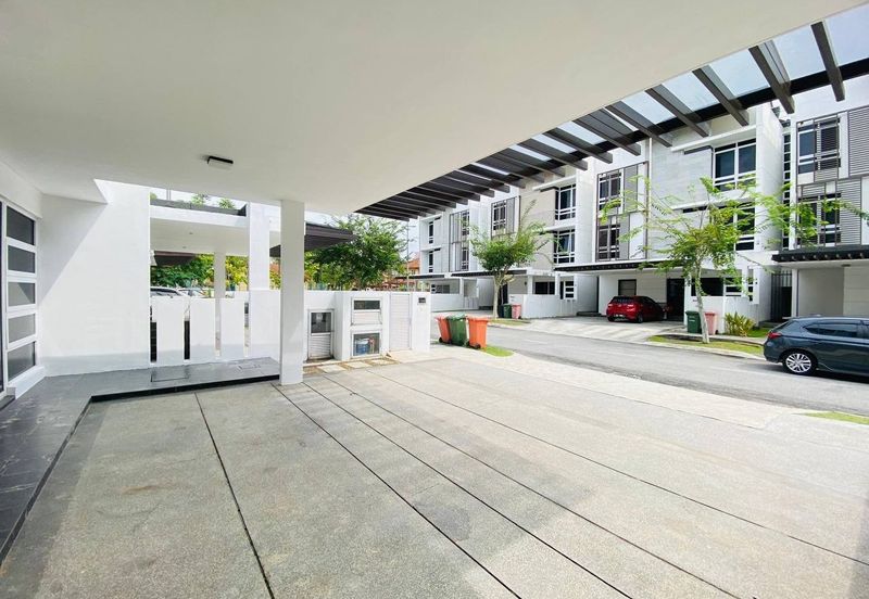 Duta Villa, Presint 14