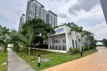 LakeFront Residence Cyberjaya