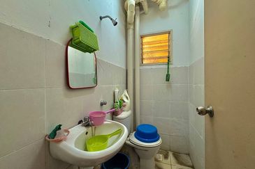 Apartment Teratai, Taman Sutera