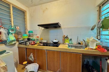 Apartment Teratai, Taman Sutera