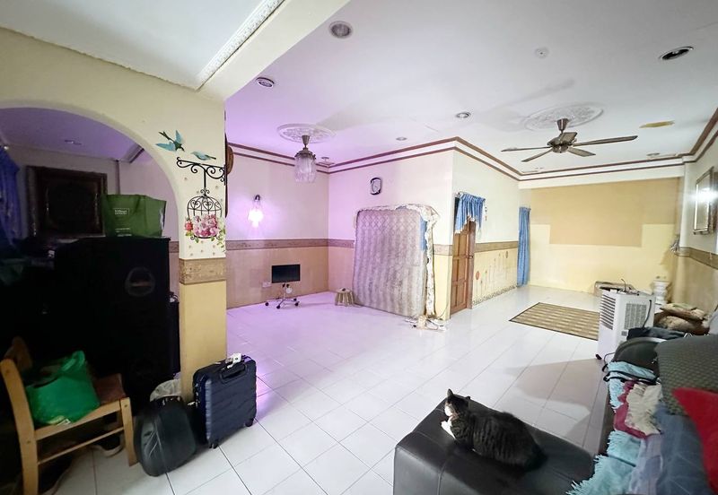 Taman Lembah Keramat AU5