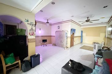 Taman Lembah Keramat AU5