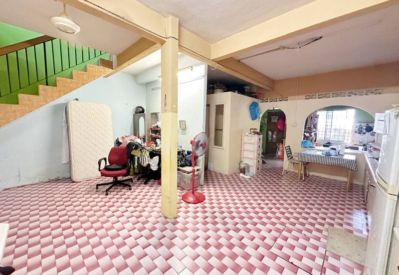 Taman Lembah Keramat AU5