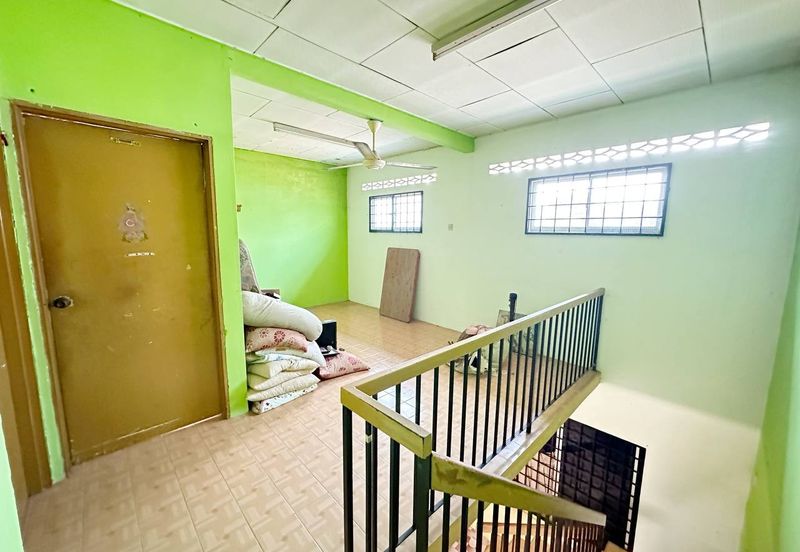 Taman Lembah Keramat AU5