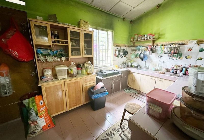 Taman Lembah Keramat AU5