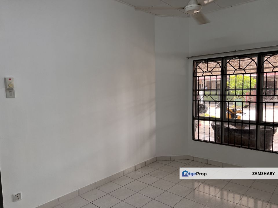 Taman Pelangi Semenyih, Teres 1 Tingkat, Refurbished For Sale, Selangor, Semenyih