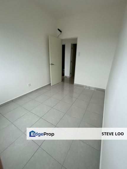 For Sale: Treeo Condominium - Great Value with 2 Car Parks, Penang, Bayan Lepas