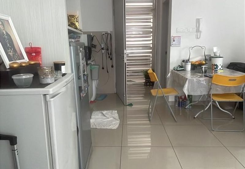 I Residence @ I City