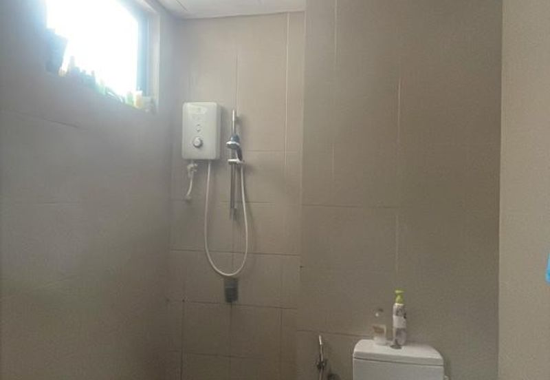 I Residence @ I City