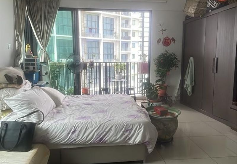 I Residence @ I City