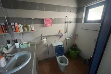 Bandar Tun Hussein Onn