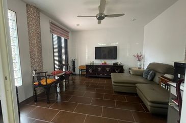 Bandar Tun Hussein Onn