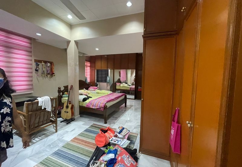 Bandar Tun Hussein Onn