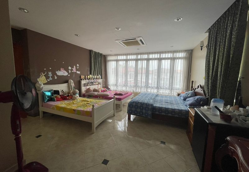 Bandar Tun Hussein Onn