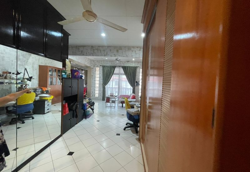 Bandar Tun Hussein Onn