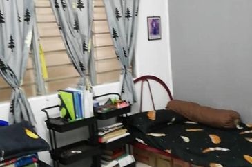 Residensi Bistaria, Ukay Bistari