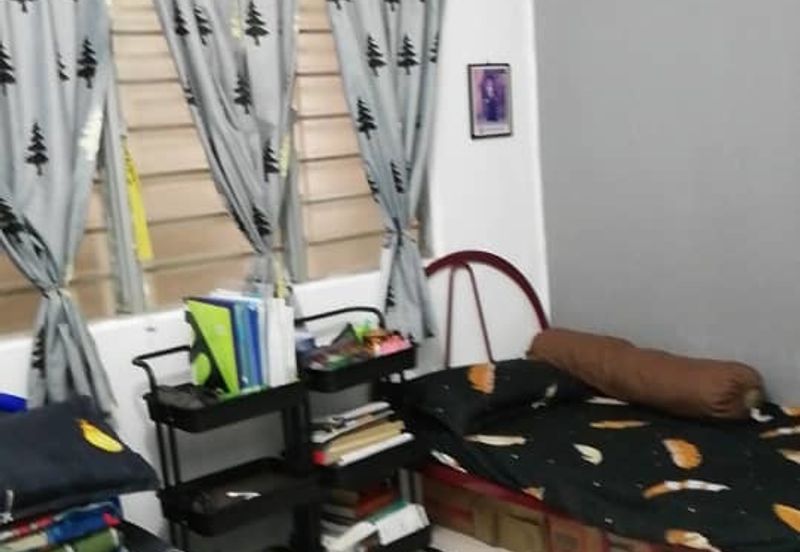 Residensi Bistaria, Ukay Bistari