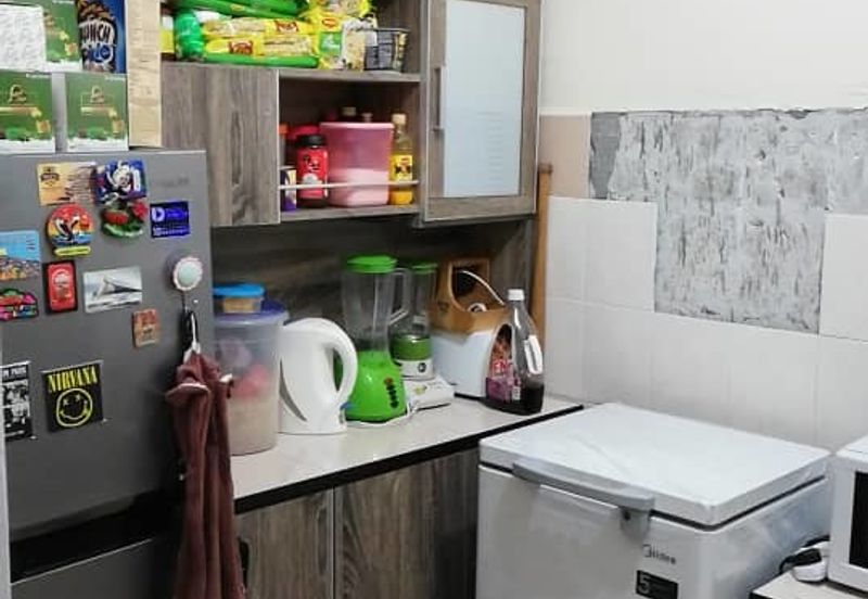 Residensi Bistaria, Ukay Bistari