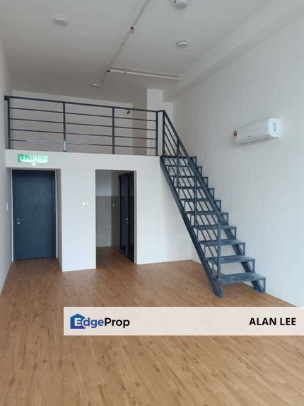 [Renovated] Cheras Mutiara Central office , Partly Furnish , near Shopping Mall & MRT, Kuala Lumpur, Cheras