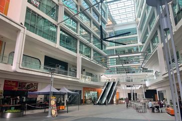 Pusat Komersil Southgate