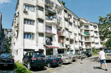 Ayers & Astaria Condominium