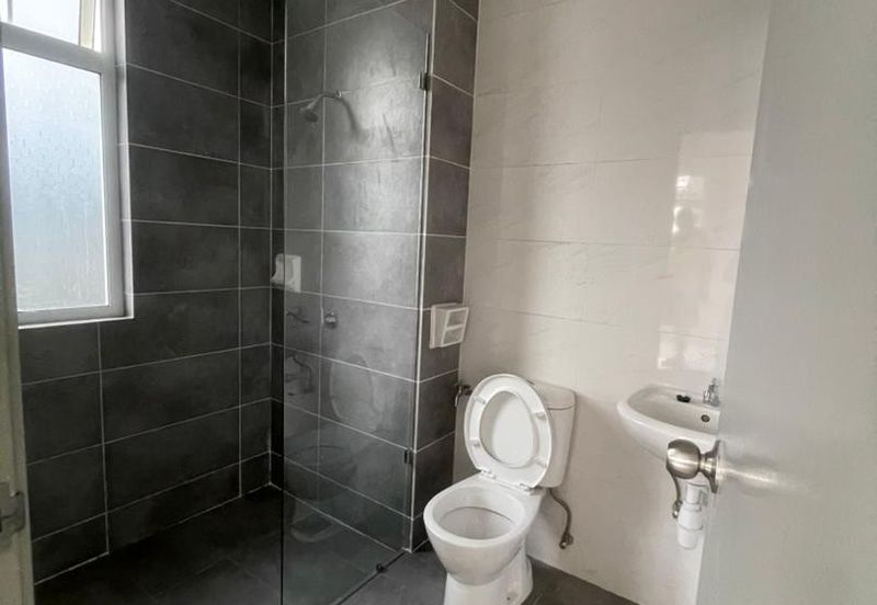 Imperial Hatamas Condominium