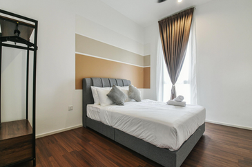 UNA Serviced Apartment