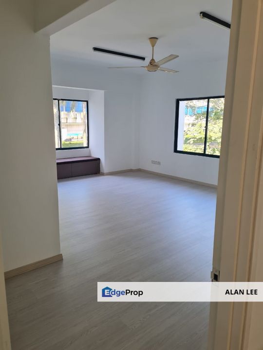 Tiara Ampang Condo , 1788sf , Strata Title , Non Bumi Lot , B/Market, Selangor, Ampang