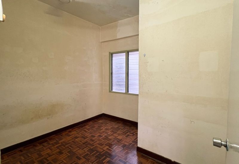 Garden Tower Apartment