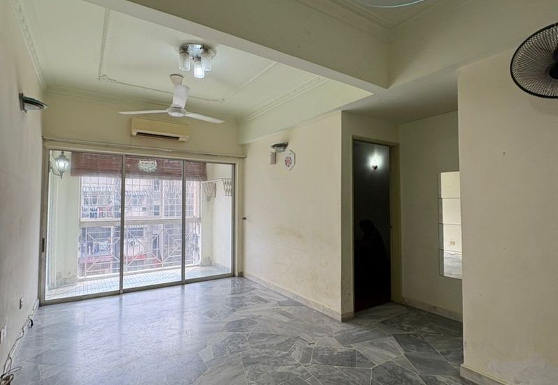 Garden Tower Apartment