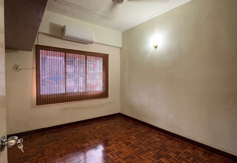 Garden Tower Apartment