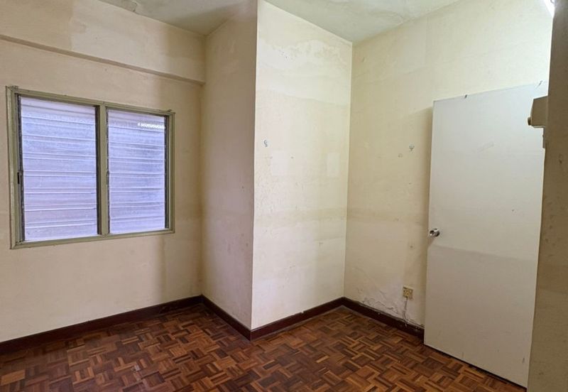 Garden Tower Apartment