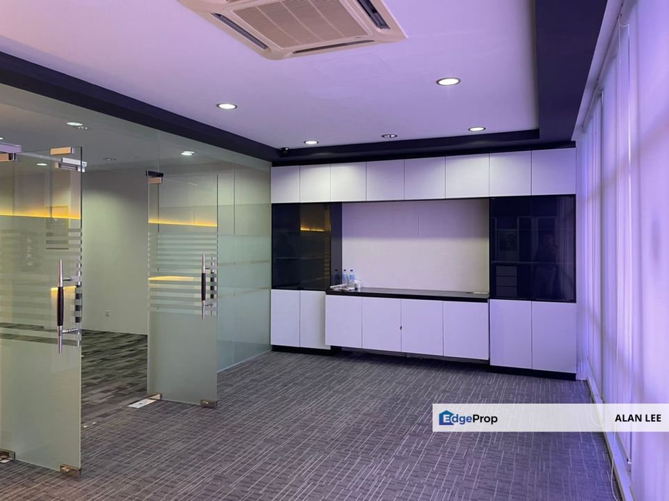 Ampang Putra Level 2 Office , Limited Unit Come With Lift, Selangor, Ampang