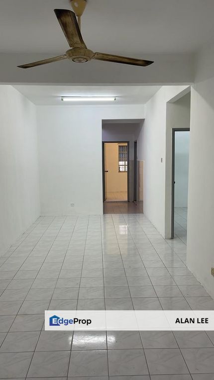 Ampang Taman Saga Ground Floor TownHouse , Non Bumi Lot , Below Market, Selangor, Ampang