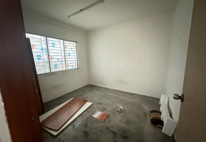 Rumah Pangsa Saga (Saga Suria)